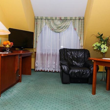 Hotel Rebajlo Piła Exteriér fotografie