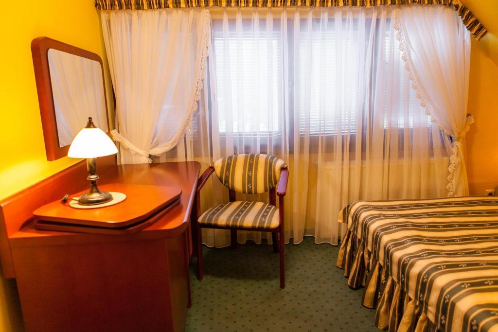 Hotel Rebajlo Piła Pokoj fotografie
